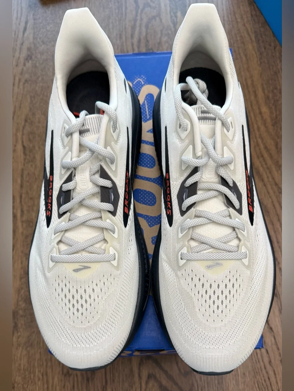 Brooks Ghost 18 Running Shoes – Men’s Size 11 – Brand New in Box - Picture 3 of 8